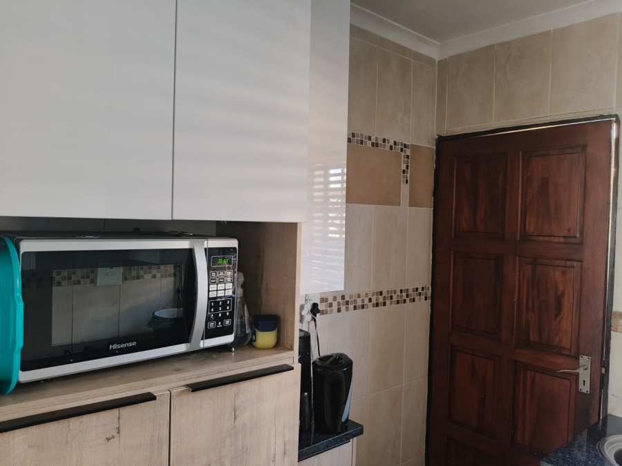3 Bedroom Property for Sale in Waterfall View Gauteng