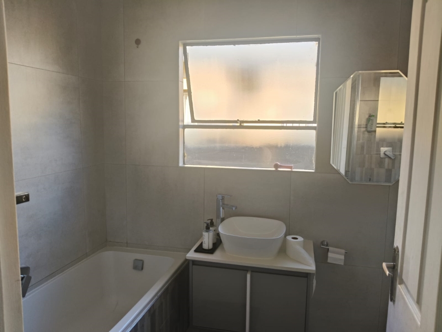 3 Bedroom Property for Sale in Waterfall View Gauteng