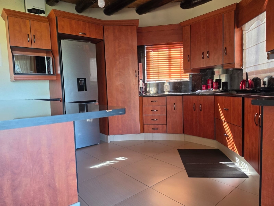 5 Bedroom Property for Sale in Vaal Marina Gauteng