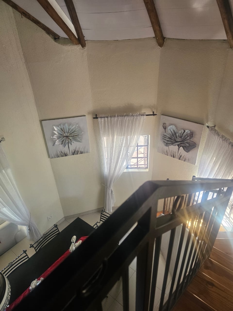 5 Bedroom Property for Sale in Vaal Marina Gauteng