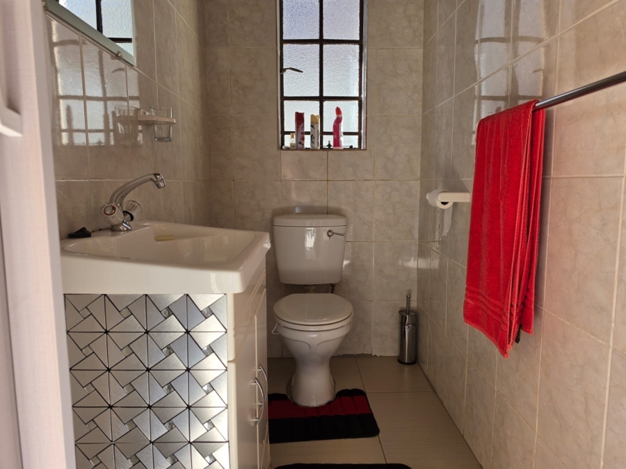 5 Bedroom Property for Sale in Vaal Marina Gauteng