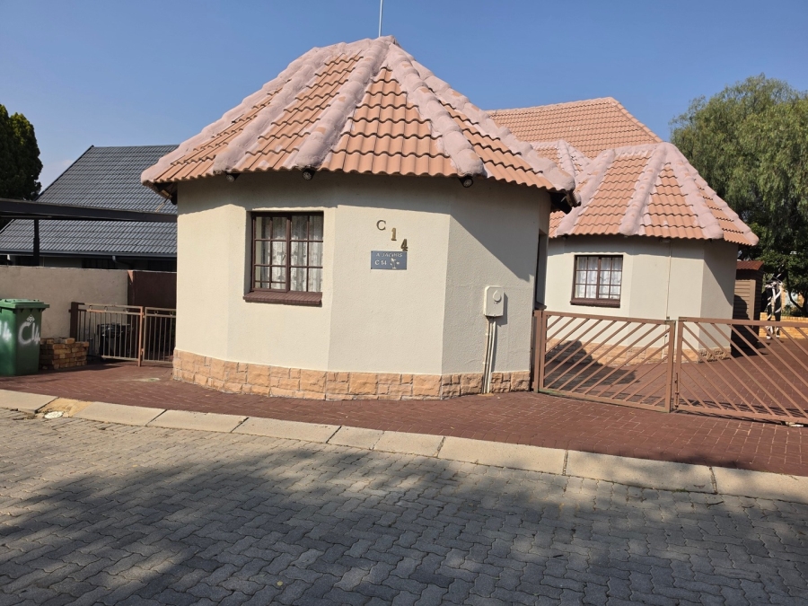 5 Bedroom Property for Sale in Vaal Marina Gauteng