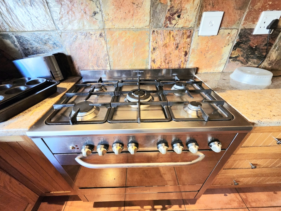 3 Bedroom Property for Sale in Noordwyk Gauteng