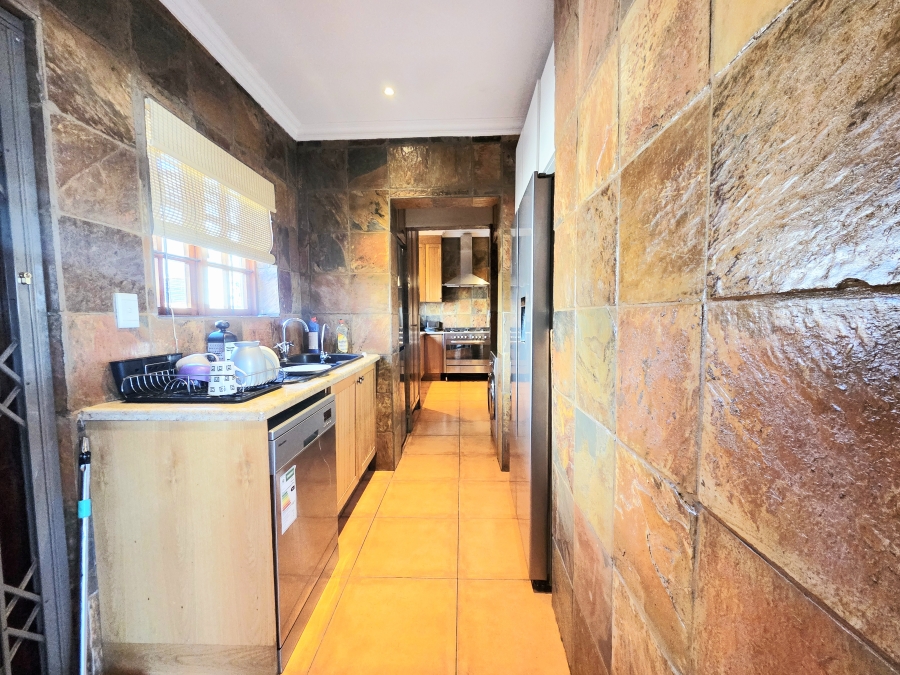3 Bedroom Property for Sale in Noordwyk Gauteng