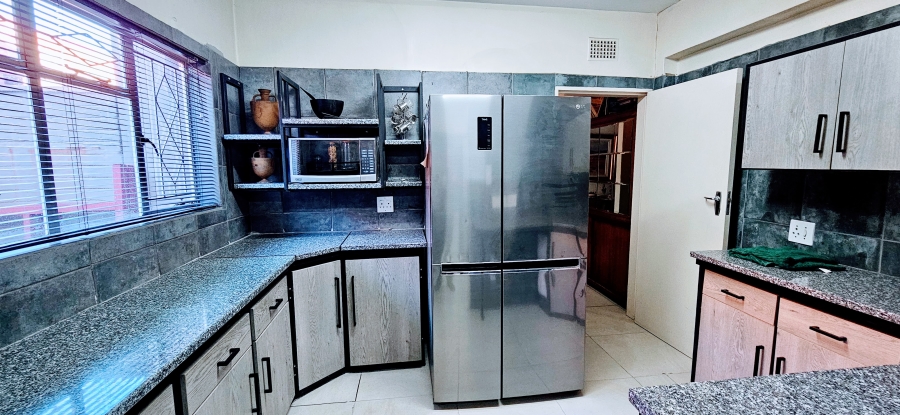3 Bedroom Property for Sale in Three Rivers Proper Gauteng