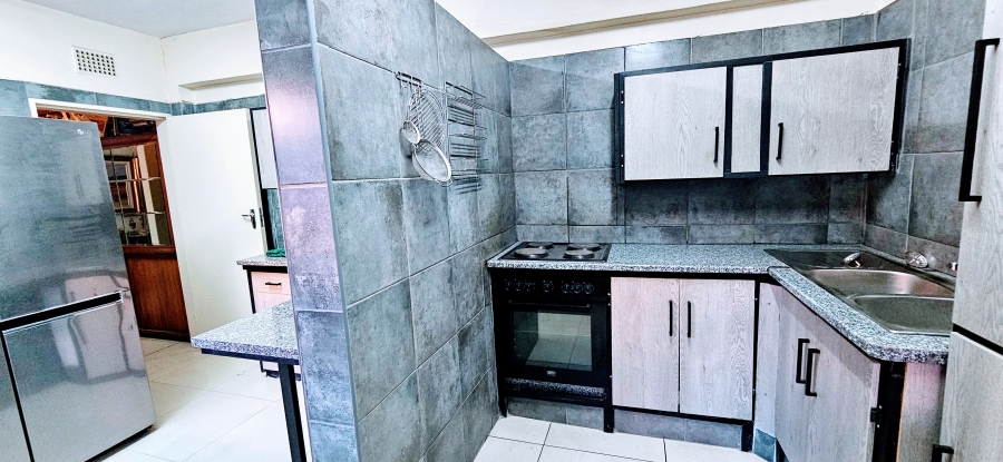 3 Bedroom Property for Sale in Three Rivers Proper Gauteng