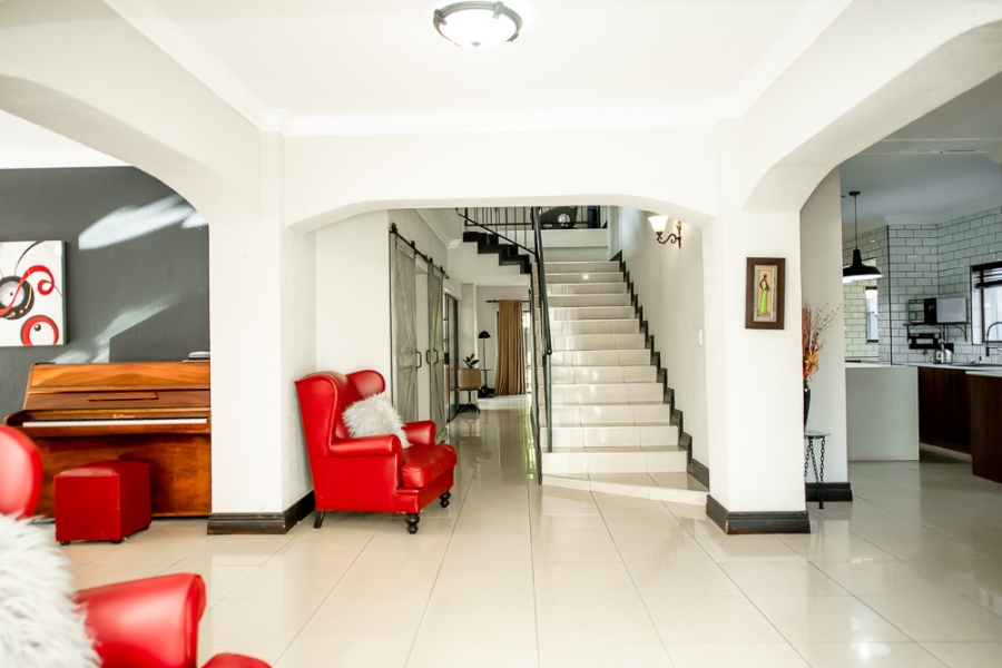 5 Bedroom Property for Sale in Ruimsig Gauteng