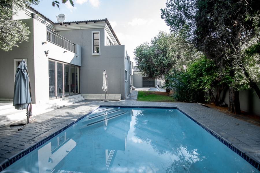5 Bedroom Property for Sale in Ruimsig Gauteng