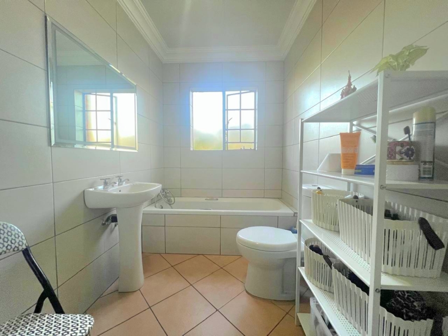 2 Bedroom Property for Sale in Eco Park Gauteng