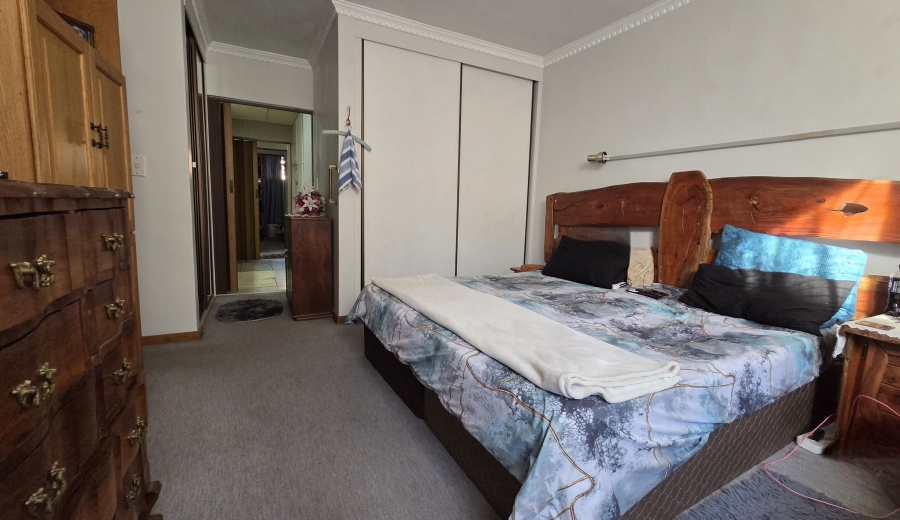 2 Bedroom Property for Sale in Pretoria Central Gauteng
