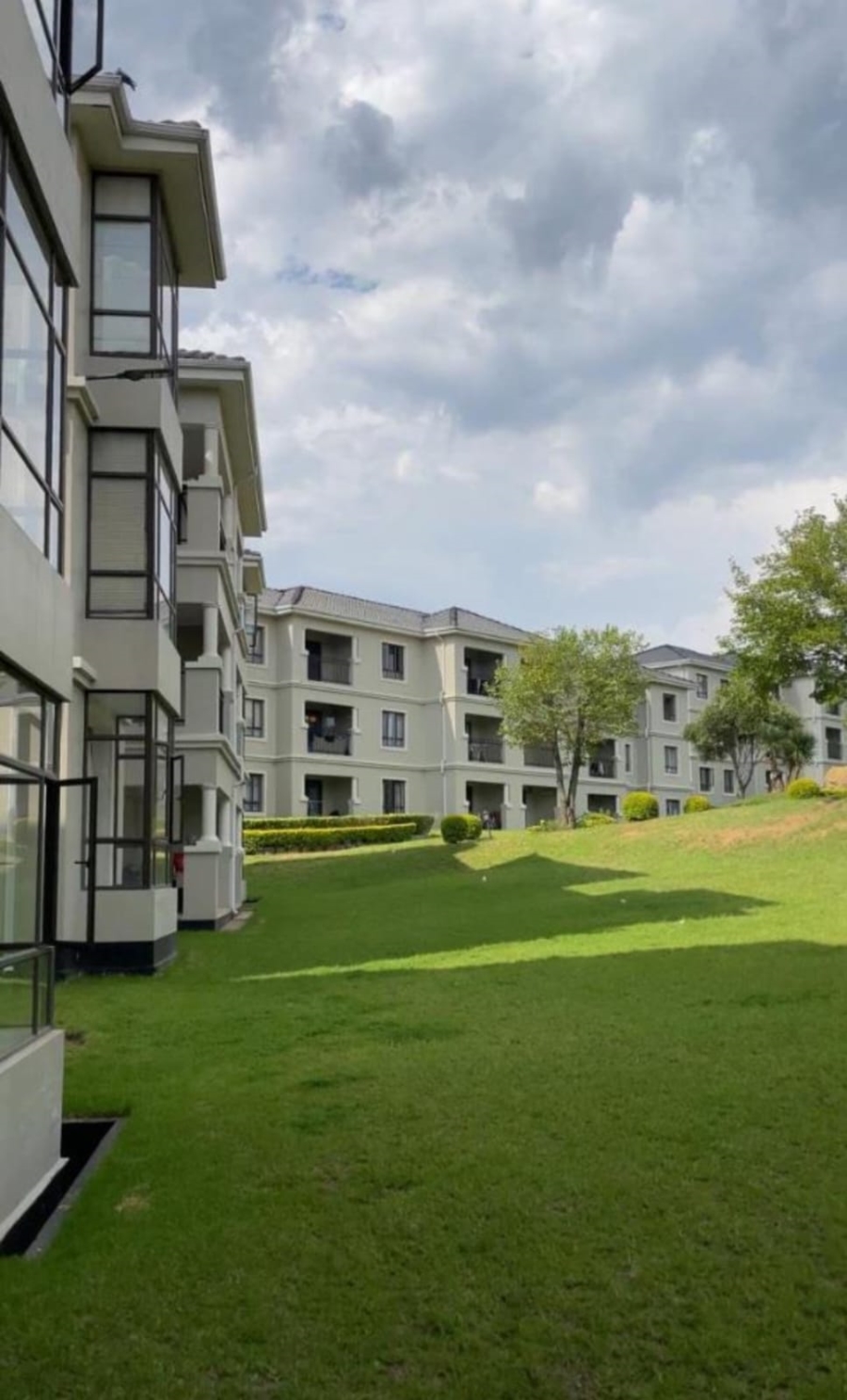 2 Bedroom Property for Sale in Fourways Gauteng