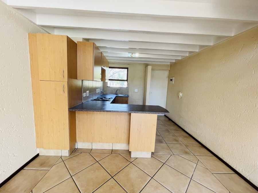 2 Bedroom Property for Sale in Sunninghill Gauteng