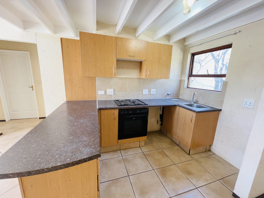 2 Bedroom Property for Sale in Sunninghill Gauteng