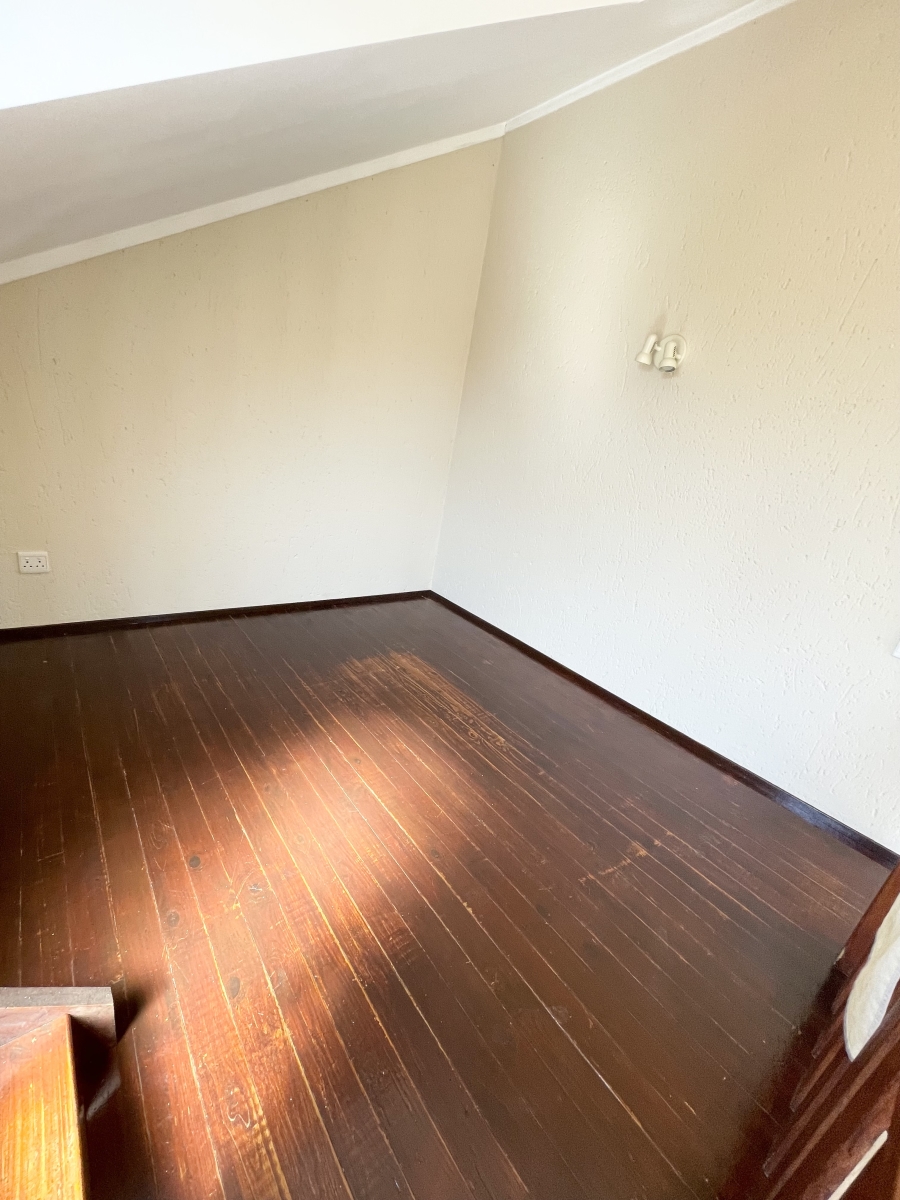 2 Bedroom Property for Sale in Sunninghill Gauteng