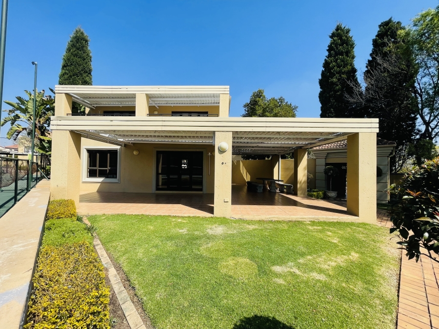 2 Bedroom Property for Sale in Sunninghill Gauteng