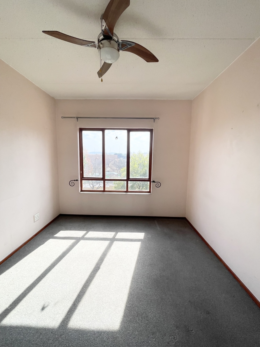 To Let 1 Bedroom Property for Rent in Sunninghill Gauteng