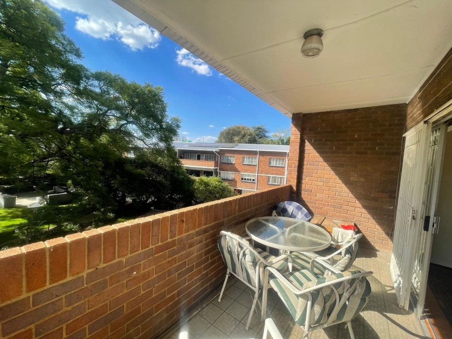 To Let 2 Bedroom Property for Rent in Illovo Gauteng