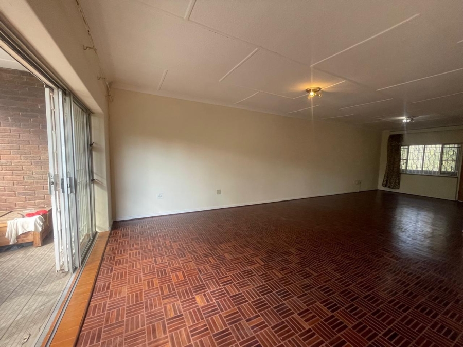 To Let 2 Bedroom Property for Rent in Illovo Gauteng