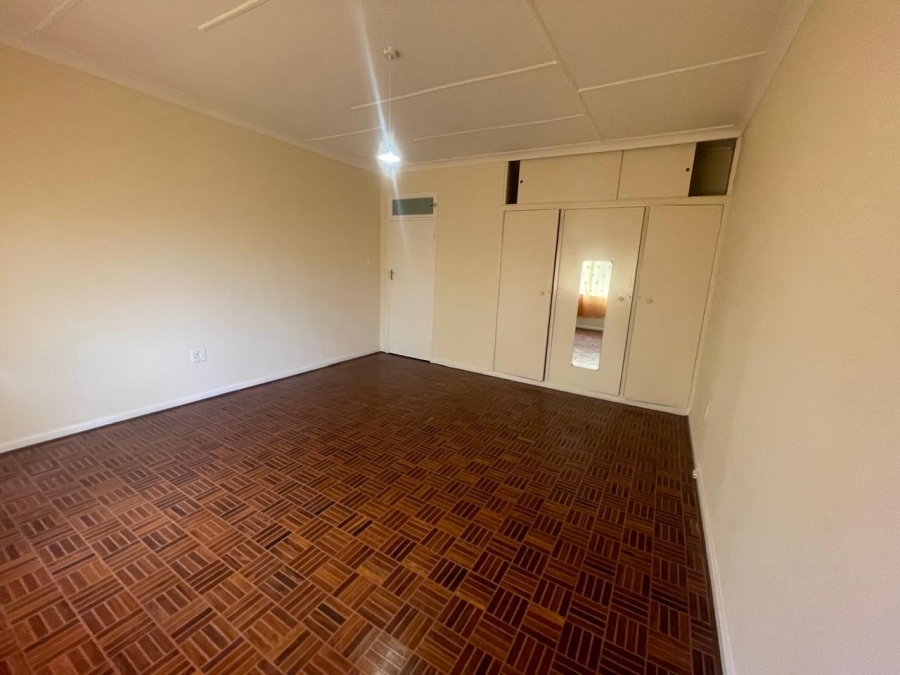 To Let 2 Bedroom Property for Rent in Illovo Gauteng