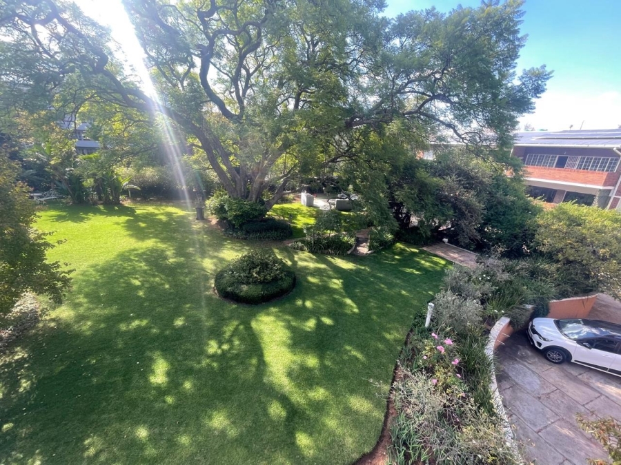 To Let 2 Bedroom Property for Rent in Illovo Gauteng