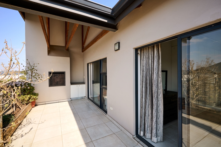 2 Bedroom Property for Sale in The Polofields Gauteng