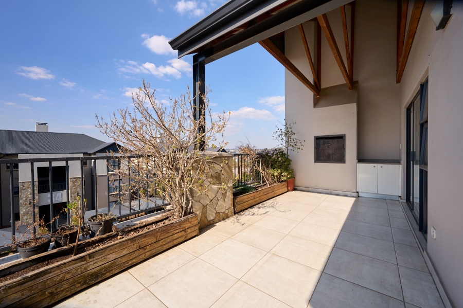 2 Bedroom Property for Sale in The Polofields Gauteng