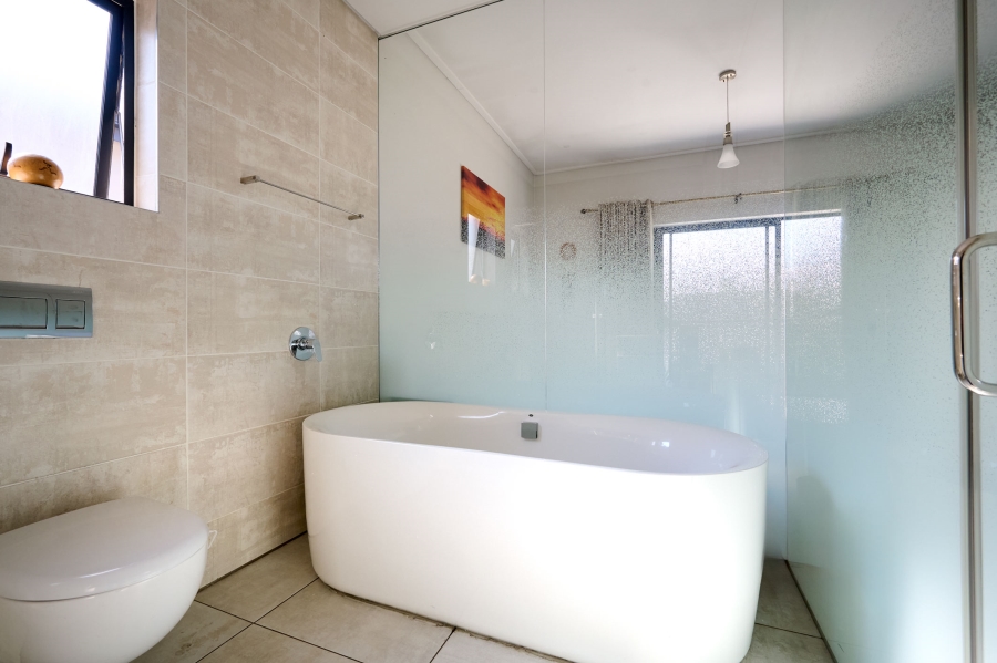 2 Bedroom Property for Sale in The Polofields Gauteng