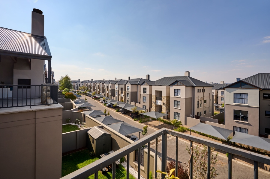 2 Bedroom Property for Sale in The Polofields Gauteng