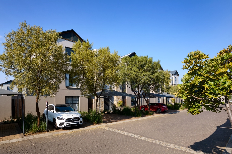 2 Bedroom Property for Sale in The Polofields Gauteng