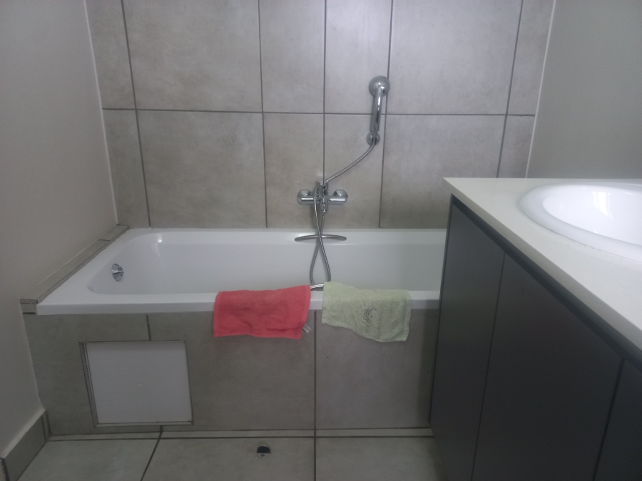 3 Bedroom Property for Sale in Raslouw Gauteng