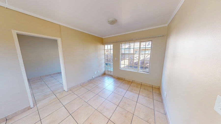 1 Bedroom Property for Sale in Andeon AH Gauteng