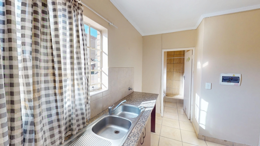 1 Bedroom Property for Sale in Andeon AH Gauteng