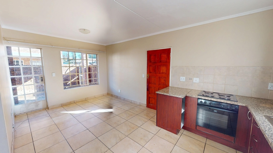 1 Bedroom Property for Sale in Andeon AH Gauteng