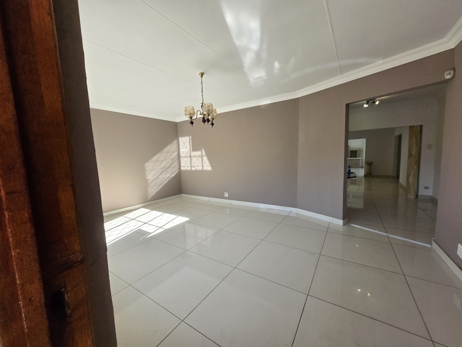4 Bedroom Property for Sale in Erasmia Gauteng