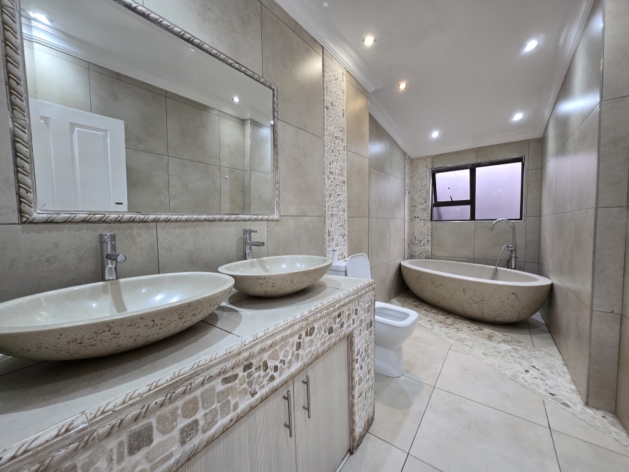 4 Bedroom Property for Sale in Erasmia Gauteng