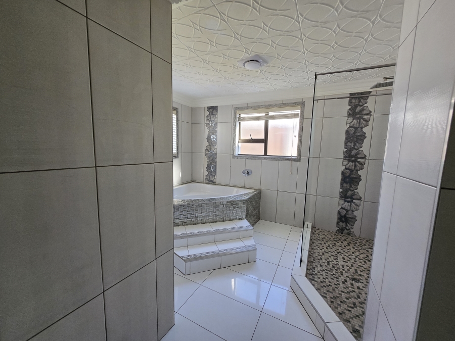 4 Bedroom Property for Sale in Erasmia Gauteng