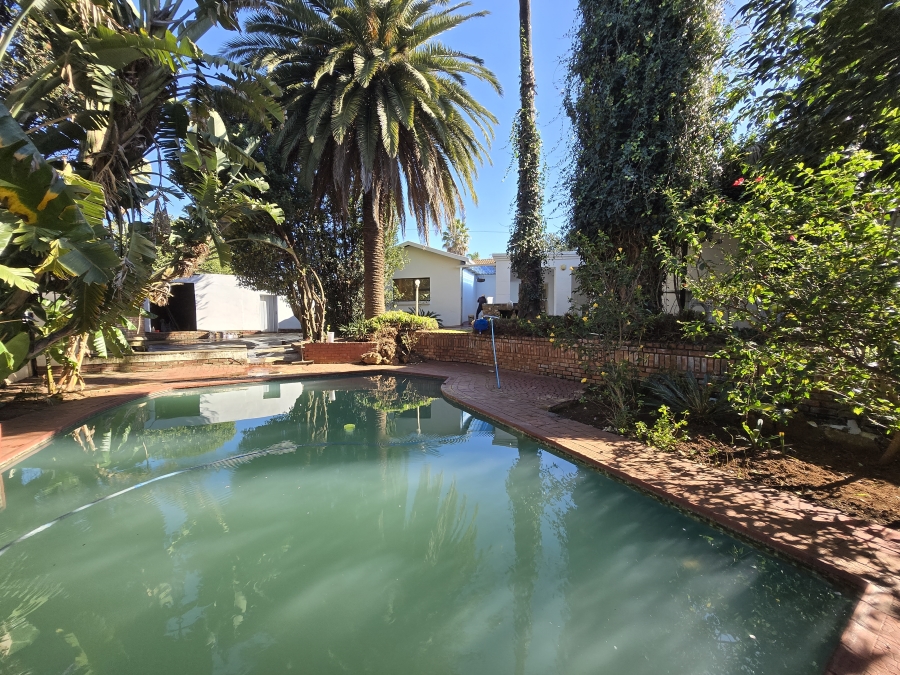 4 Bedroom Property for Sale in Erasmia Gauteng