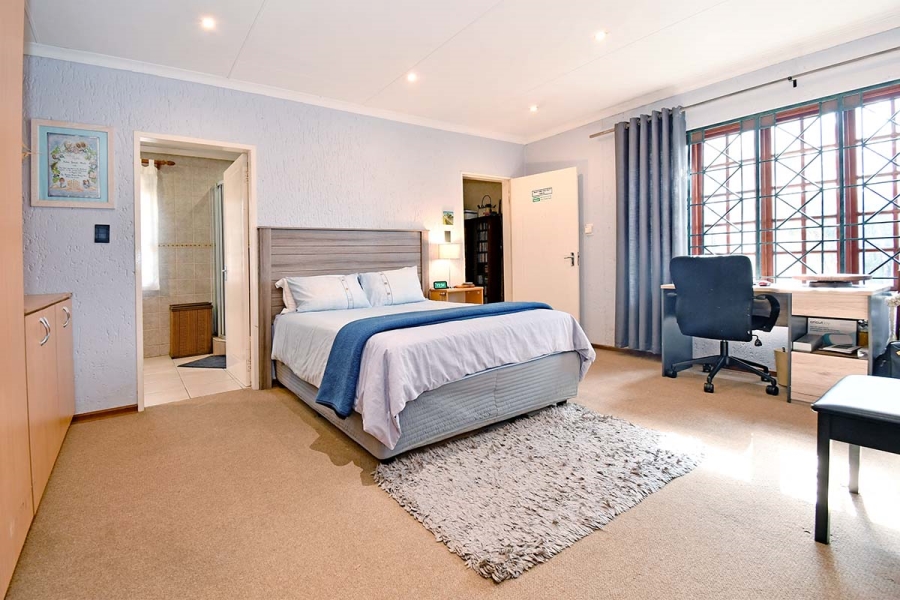 4 Bedroom Property for Sale in Sydenham Gauteng