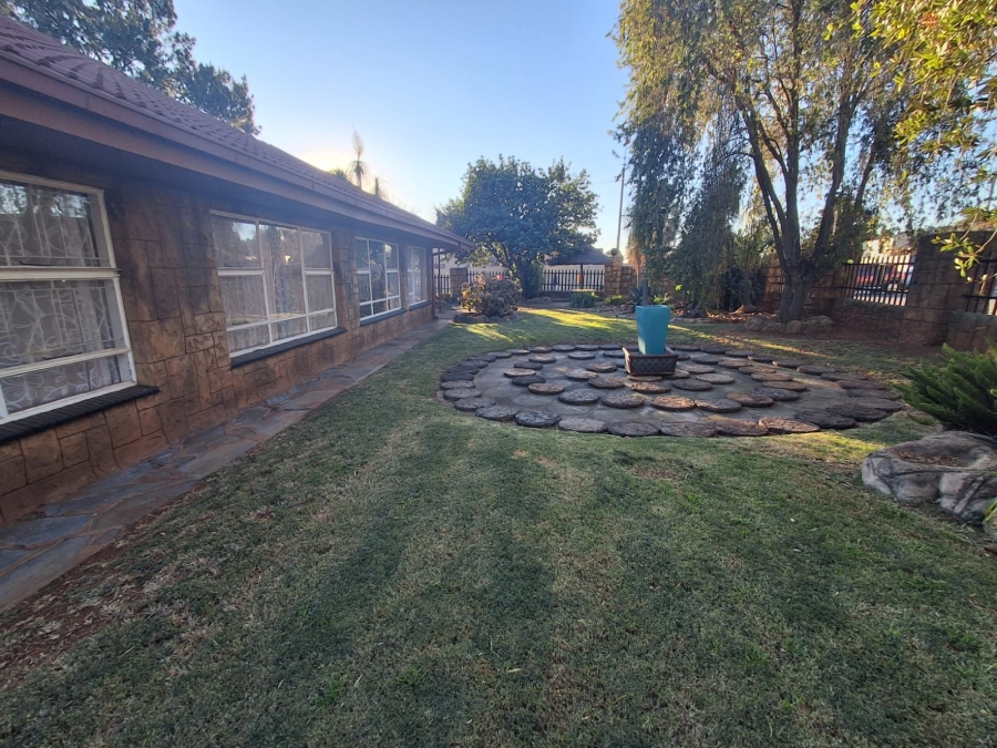 3 Bedroom Property for Sale in Greenhills Gauteng