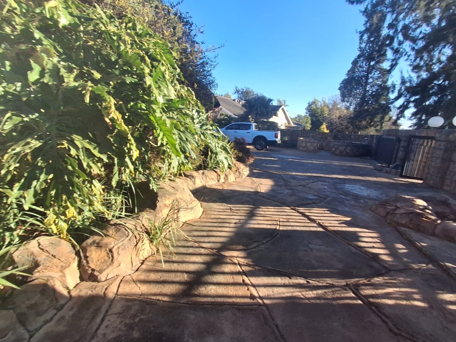 3 Bedroom Property for Sale in Greenhills Gauteng
