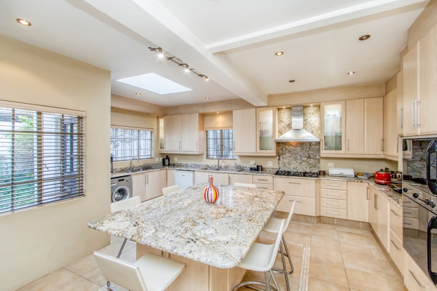 4 Bedroom Property for Sale in Blairgowrie Gauteng