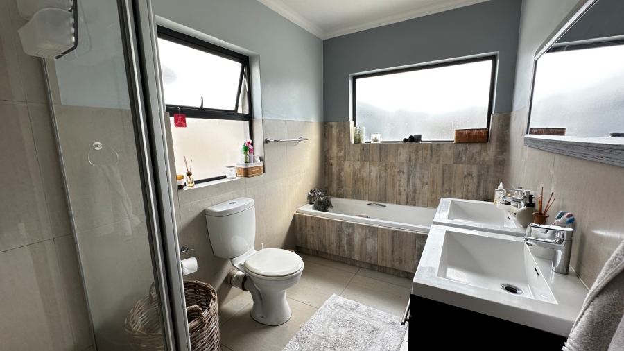 4 Bedroom Property for Sale in Summerset Gauteng