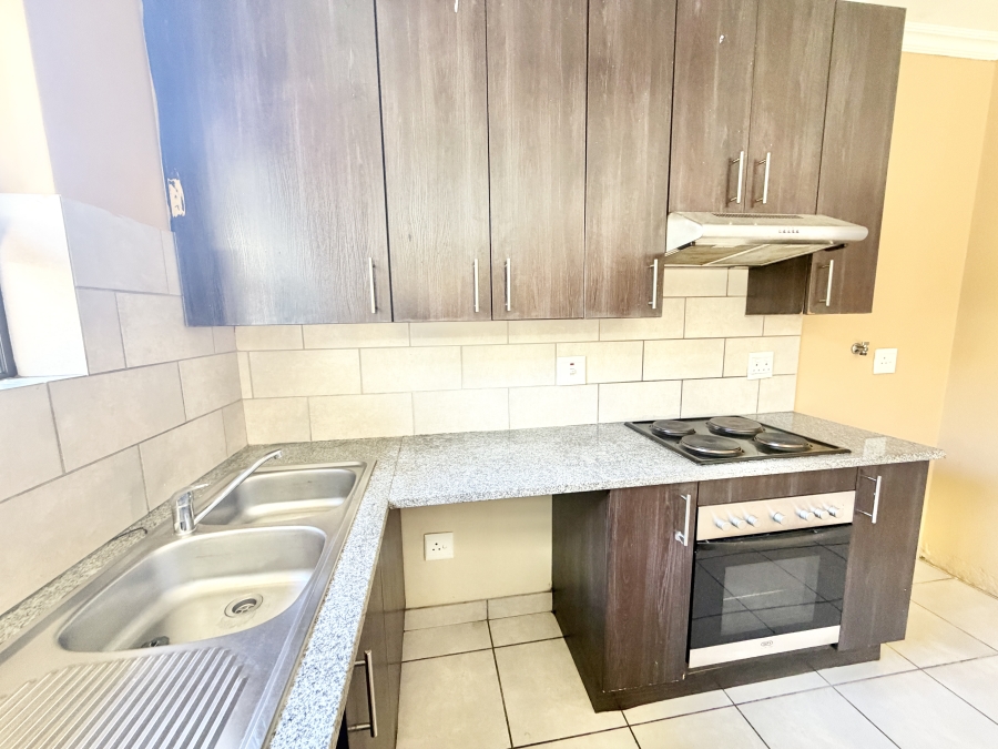 3 Bedroom Property for Sale in Noordwyk Gauteng