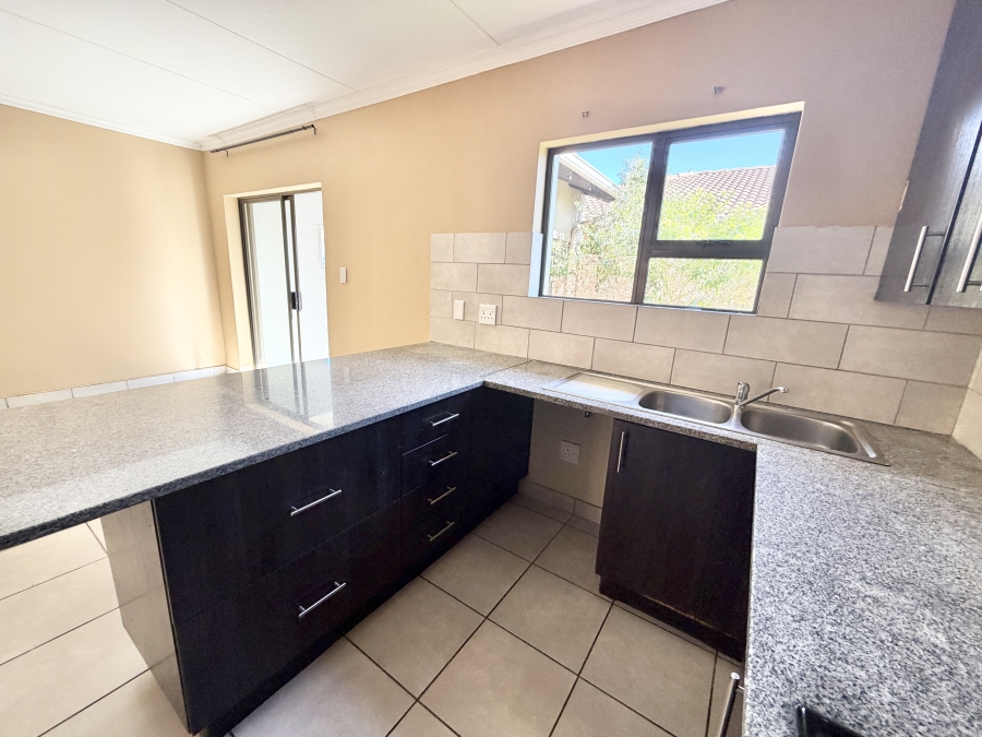 3 Bedroom Property for Sale in Noordwyk Gauteng