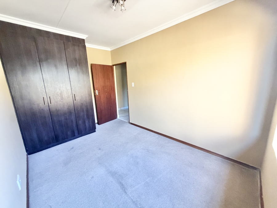 3 Bedroom Property for Sale in Noordwyk Gauteng