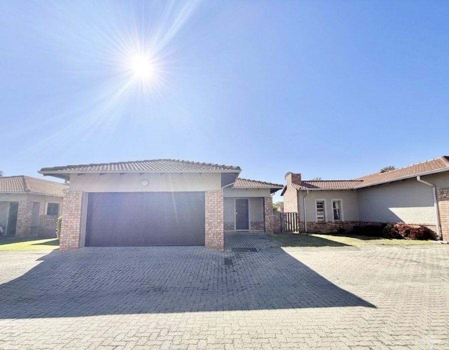 3 Bedroom Property for Sale in Noordwyk Gauteng