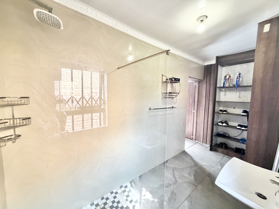 3 Bedroom Property for Sale in Philip Nel Park Gauteng