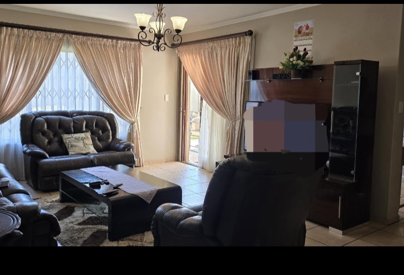 4 Bedroom Property for Sale in Amberfield Ridge Gauteng