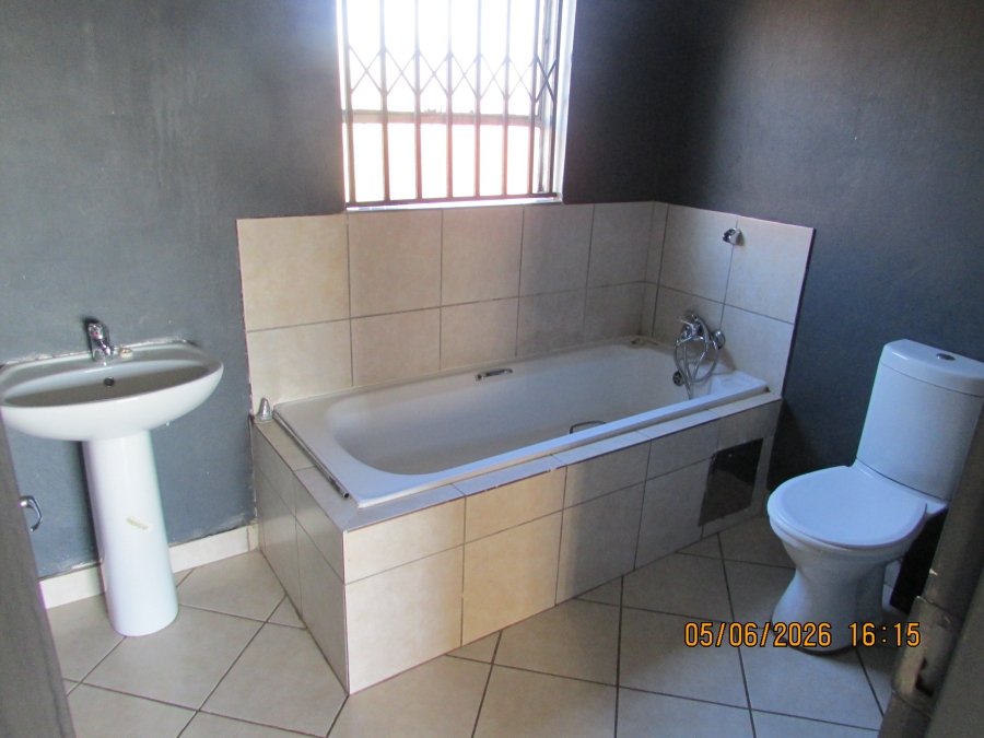3 Bedroom Property for Sale in Dawn Park Gauteng