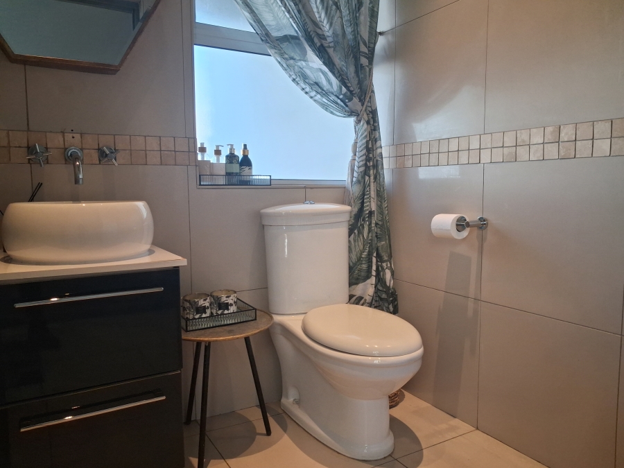 4 Bedroom Property for Sale in Greenstone Hill Gauteng